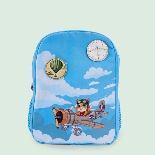 Filli Flies a Plane